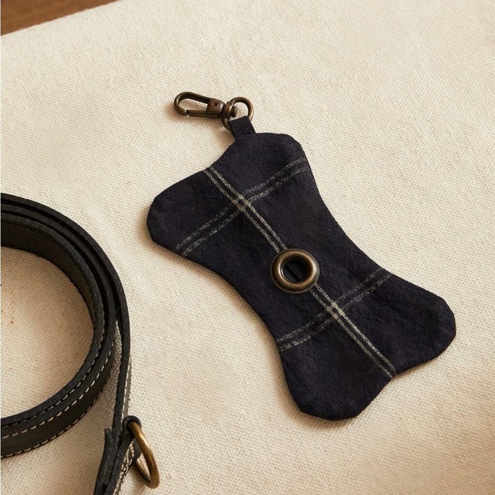 ZARA PET WASTE BAG CARRIER